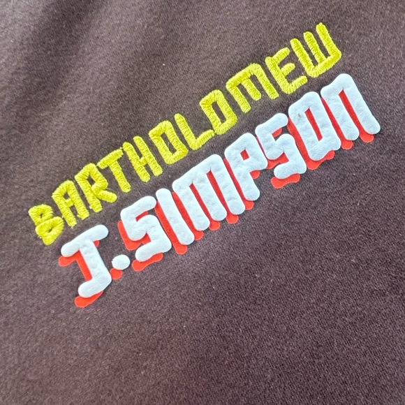 Crewneck H&M x The Simpsons 🛹🔥
Style streetwear avec prints graphiques - Picture 4 of 9